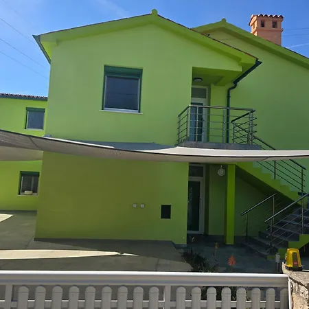 Appartement Maja *