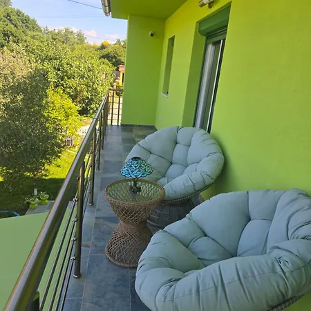 Maja Appartement *